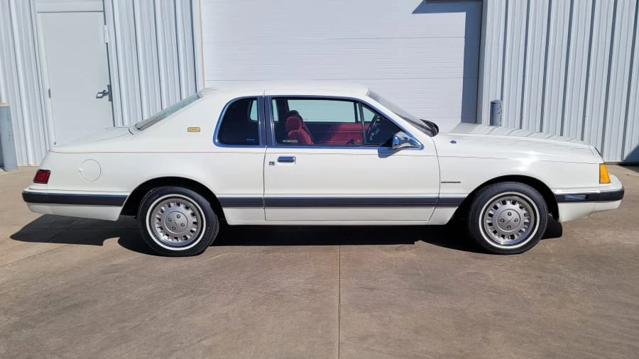 1983 Ford Thunderbird 9th Gen - Image 2 of 27