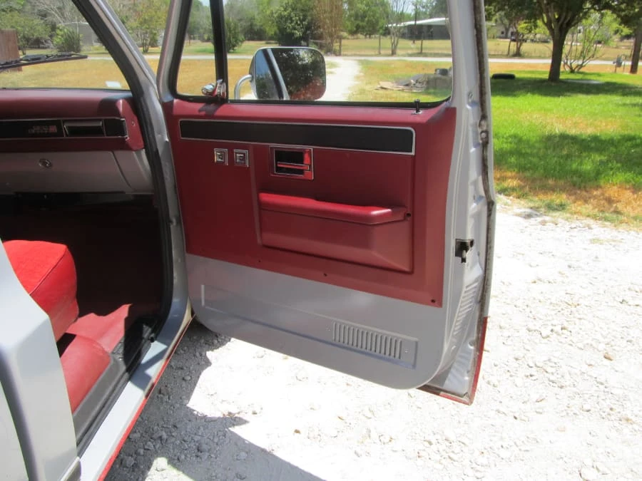 1983 GMC C/K 3rd Gen - Image 10 of 14
