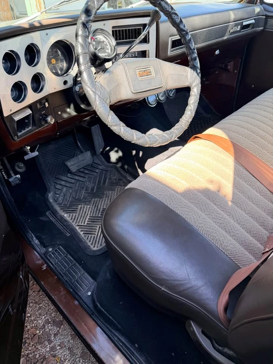 1983 GMC C/K 3rd Gen - Image 3 of 19