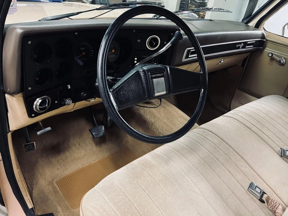 1983 GMC C/K 3rd Gen - Image 16 of 21