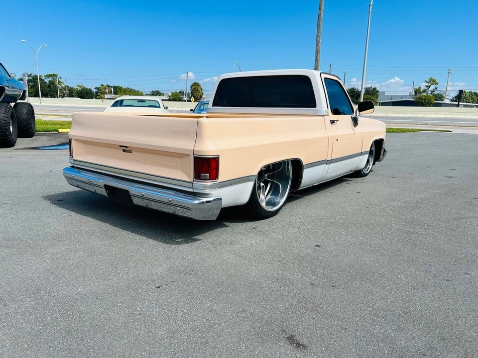 1983 GMC C/K 3rd Gen - Image 6 of 21