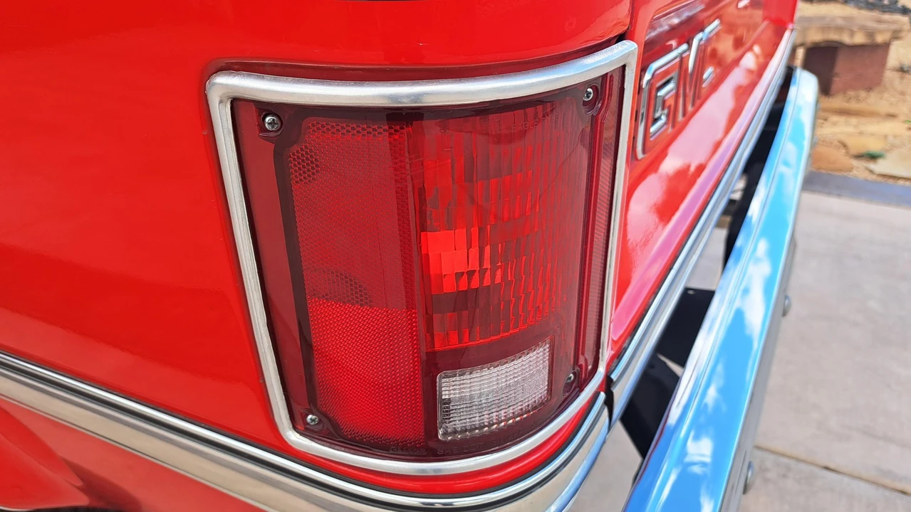 1983 GMC C/K 3rd Gen - Image 24 of 31