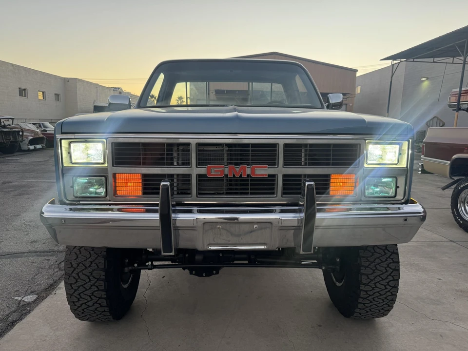 1983 GMC C/K 3rd Gen - Image 5 of 31