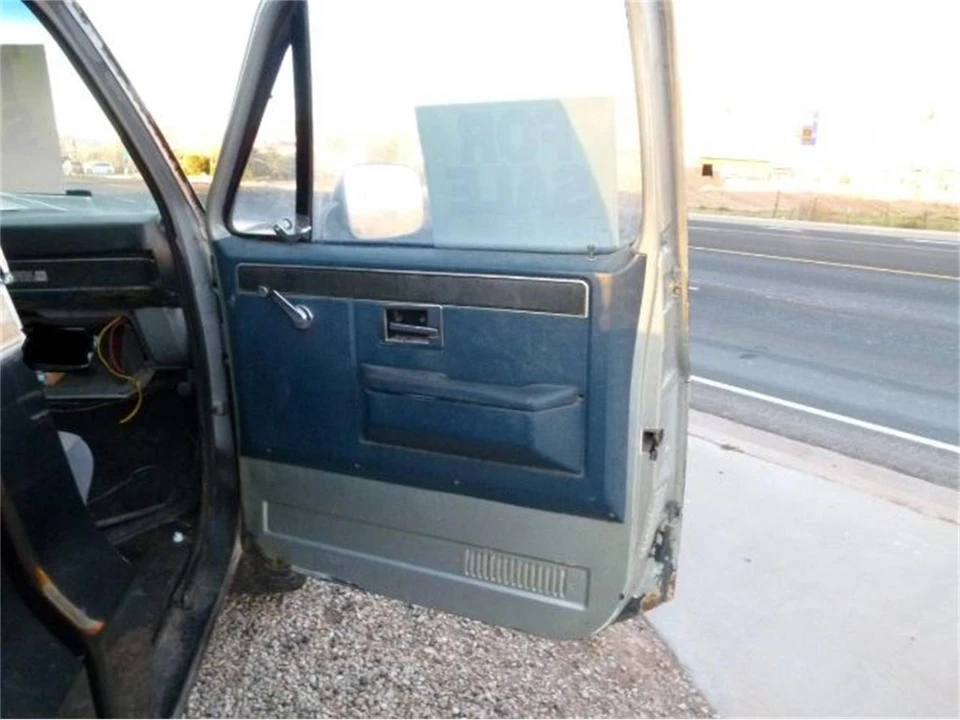1983 GMC C/K 3rd Gen - Image 2 of 13