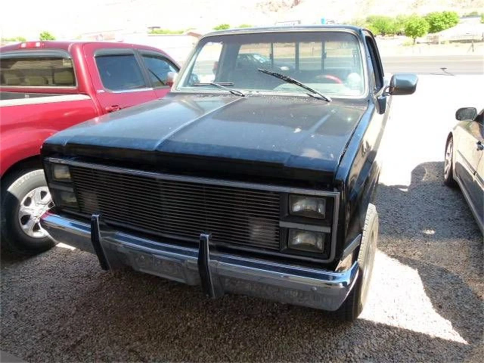 1983 GMC C/K 3rd Gen - Image 11 of 13