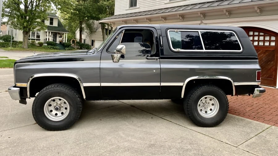 1983 GMC Jimmy 2nd Gen - Image 2 of 11