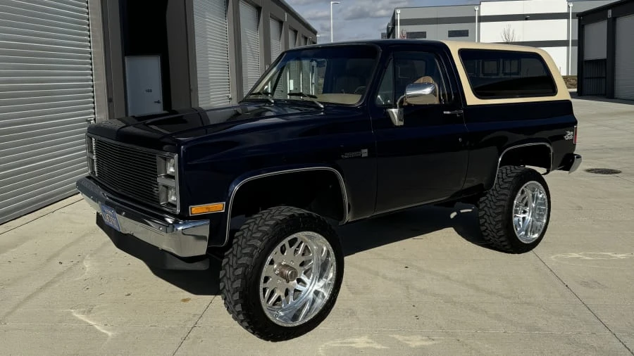 1983 GMC Jimmy 2nd Gen - Image 7 of 13