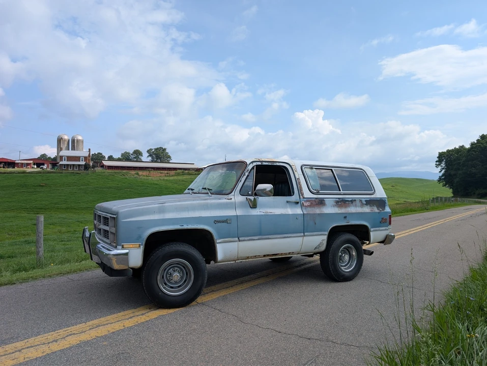 1983 GMC Jimmy 2nd Gen - Image 2 of 17
