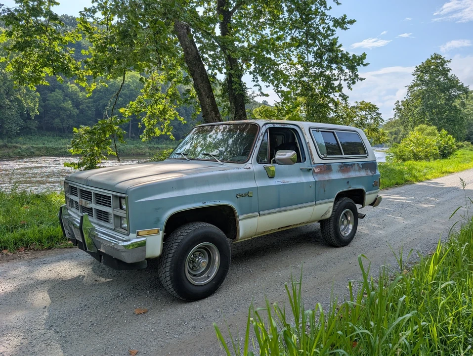 1983 GMC Jimmy 2nd Gen - Image 5 of 17