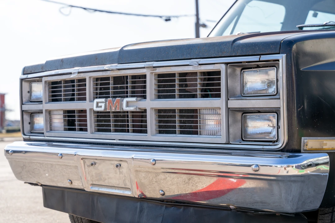 1983 GMC Jimmy 2nd Gen - Image 28 of 31