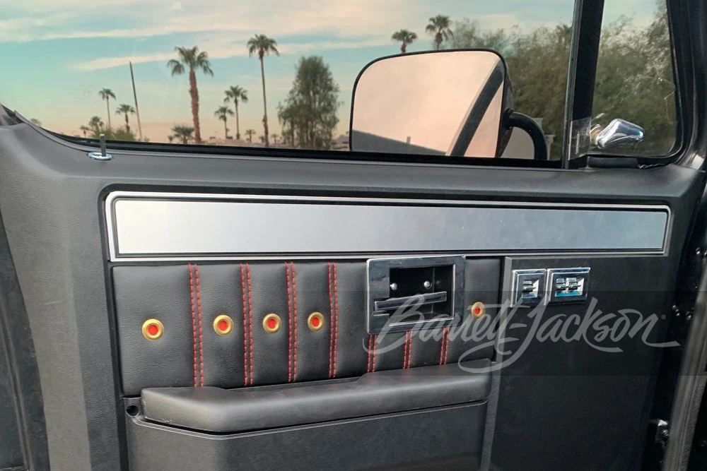 1983 GMC C/K 3rd Gen - Image 8 of 18