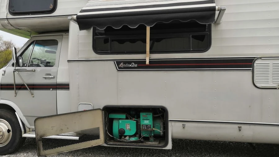 1983 GMC Motorhome - Image 15 of 15