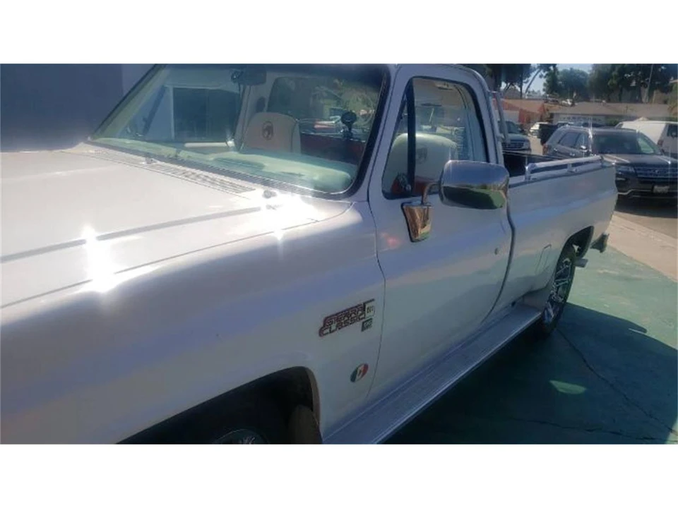 1983 GMC C/K 3rd Gen - Image 6 of 11