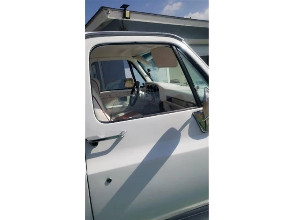 1983 GMC C/K 3rd Gen - Image 8 of 11