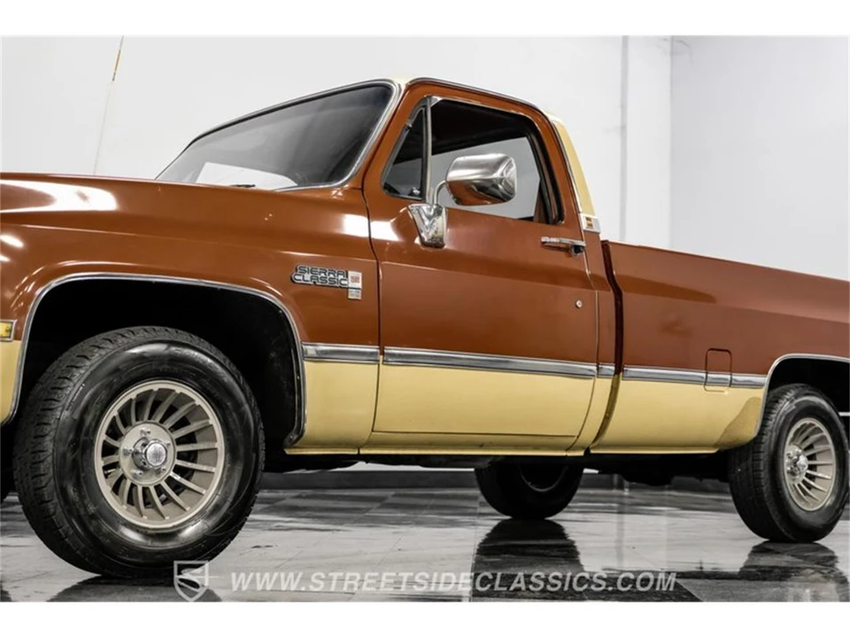 1983 GMC Sierra - Image 21 of 31