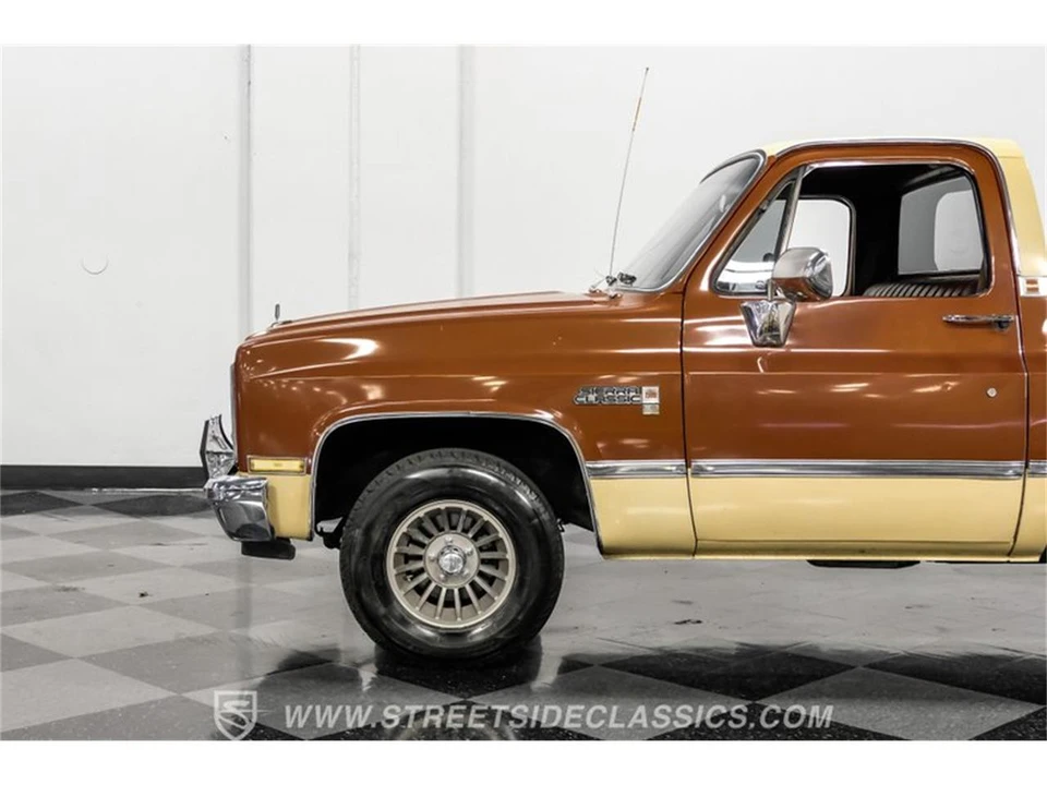 1983 GMC Sierra - Image 22 of 31