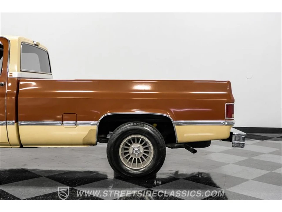 1983 GMC Sierra - Image 23 of 31