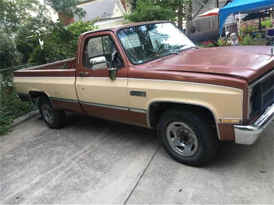 1983 GMC Sierra - Image 2 of 3