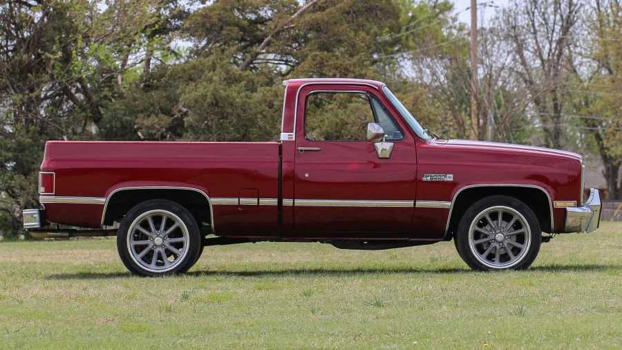 1983 GMC C/K 3rd Gen - Image 2 of 15