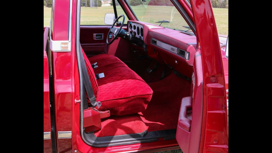 1983 GMC C/K 3rd Gen - Image 4 of 15
