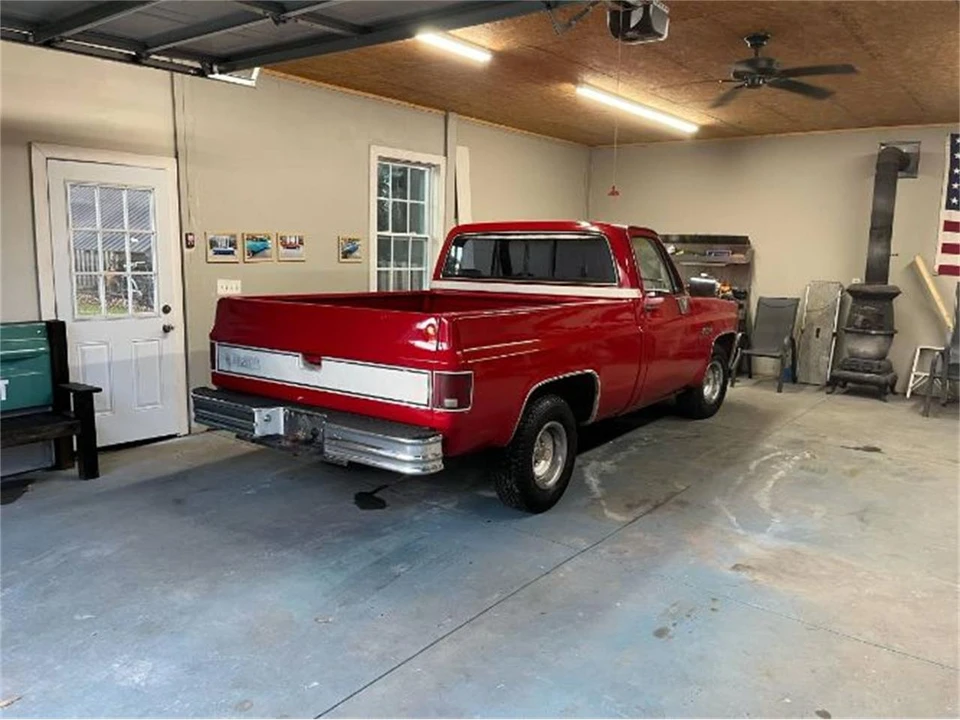 1983 GMC C/K 3rd Gen - Image 9 of 10