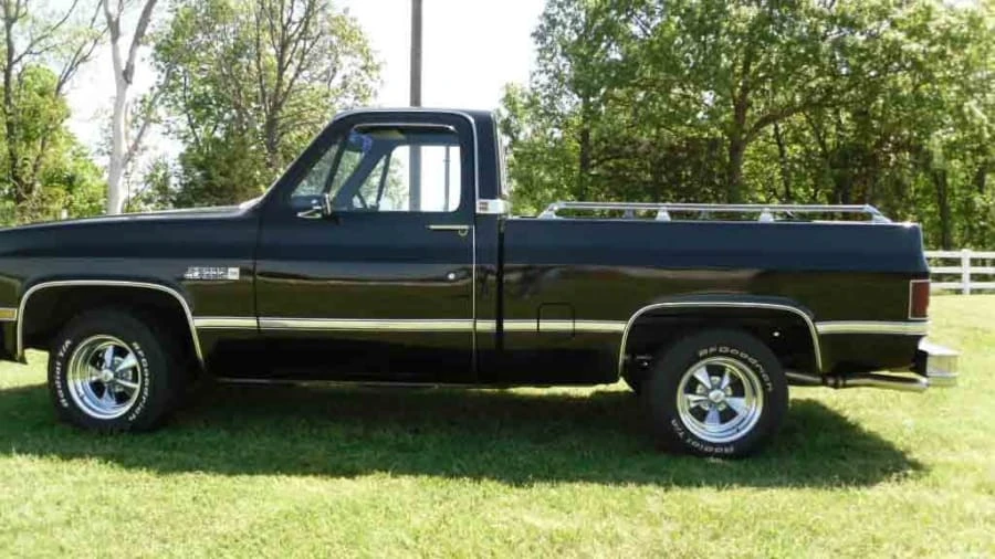 1983 GMC Sierra - Image 2 of 15