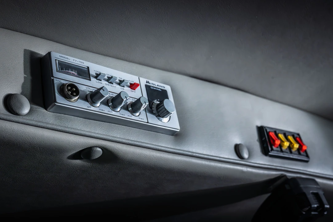 1983 GMC G-series Van - Image 15 of 26