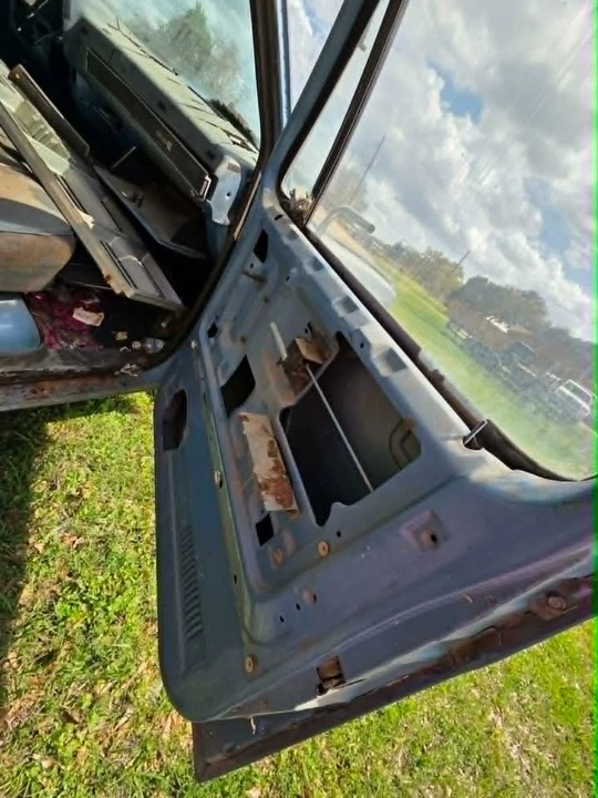 1983 GMC C/K 3rd Gen - Image 11 of 18
