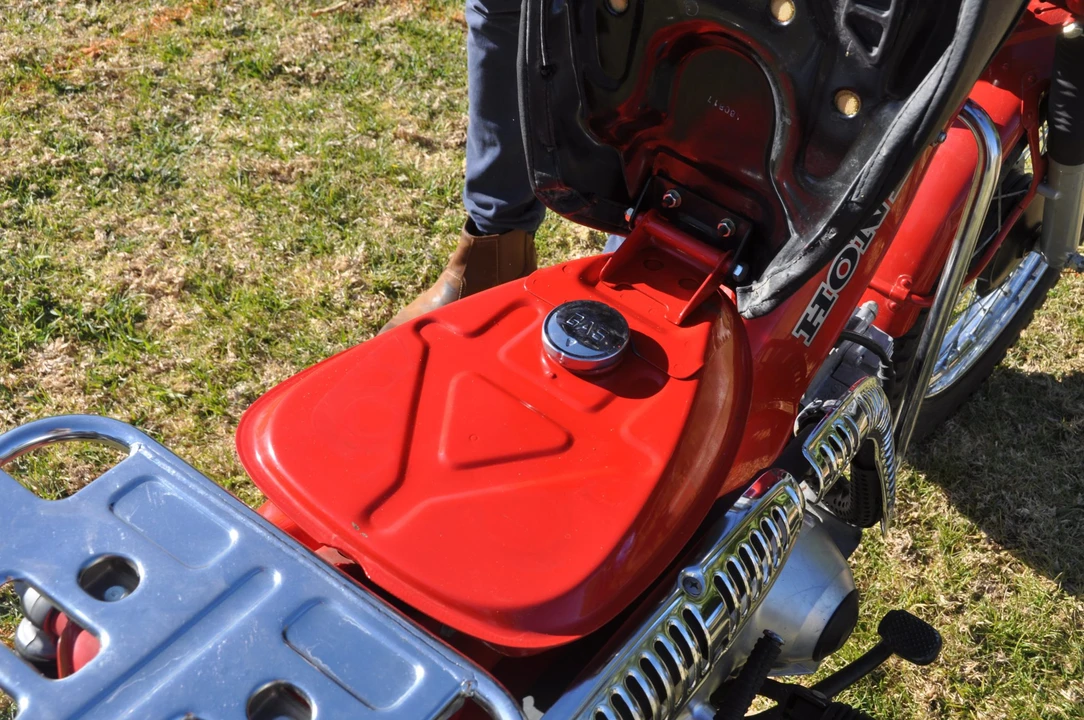 1983 Honda CT110 - Image 19 of 31