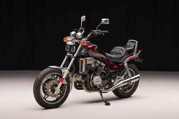 1983 Honda Magna - Image 3 of 6
