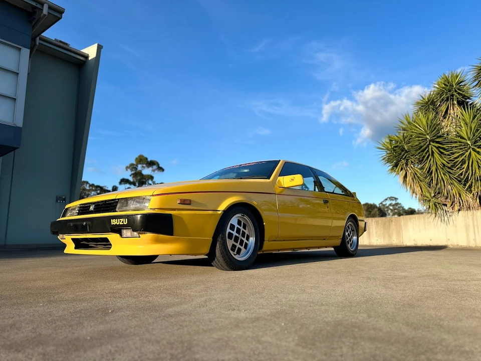 1983 Isuzu Impulse - Image 9 of 31
