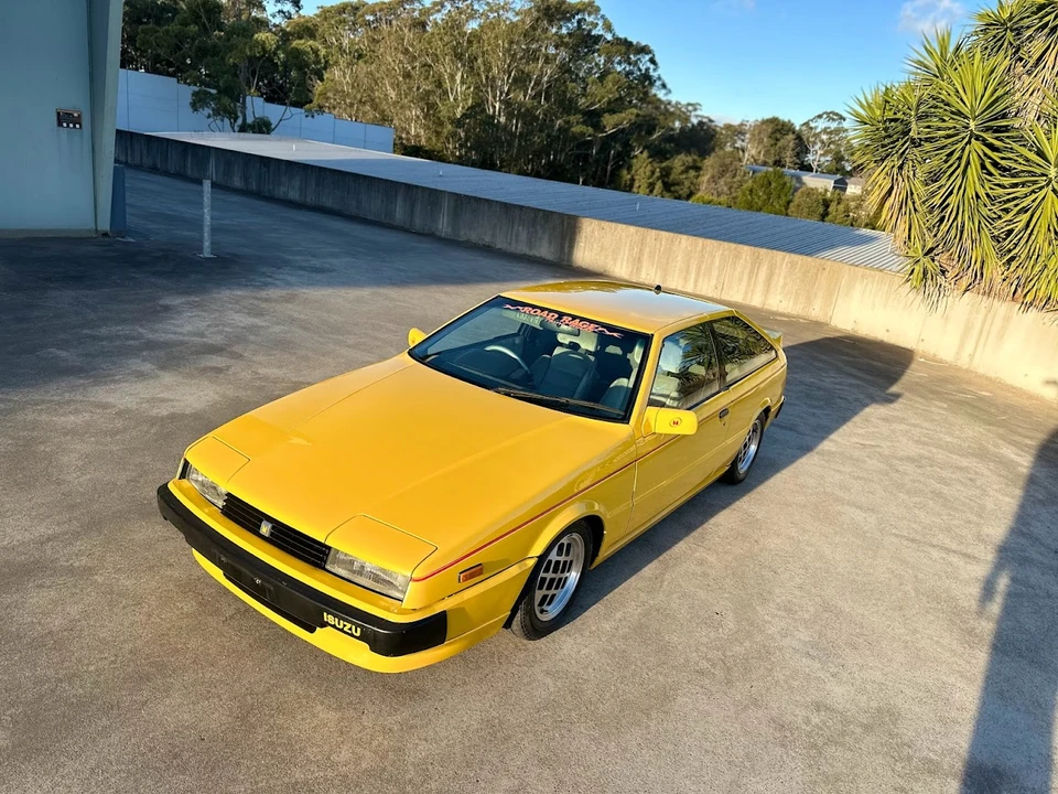 1983 Isuzu Impulse - Image 12 of 31