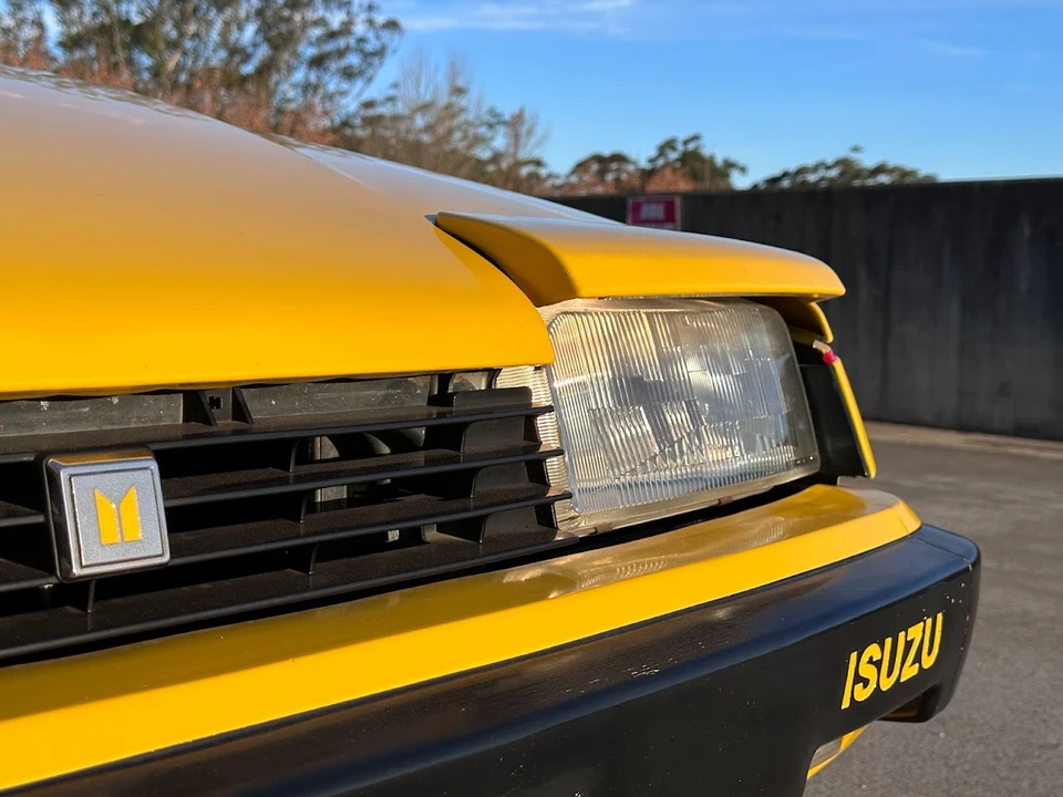 1983 Isuzu Impulse - Image 24 of 31