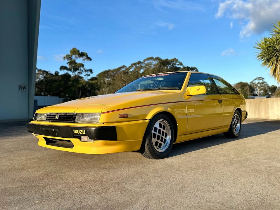 1983 Isuzu Impulse - Image 2 of 31