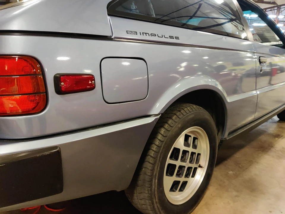 1983 Isuzu Impulse - Image 16 of 31