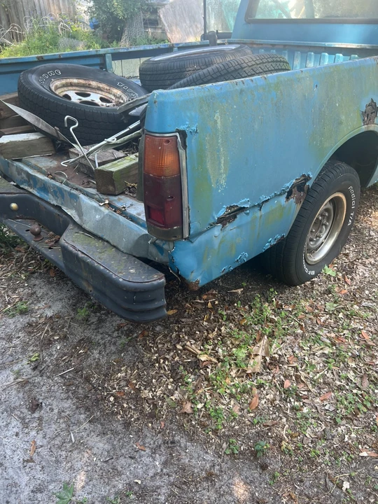 1983 Isuzu - Image 5 of 19