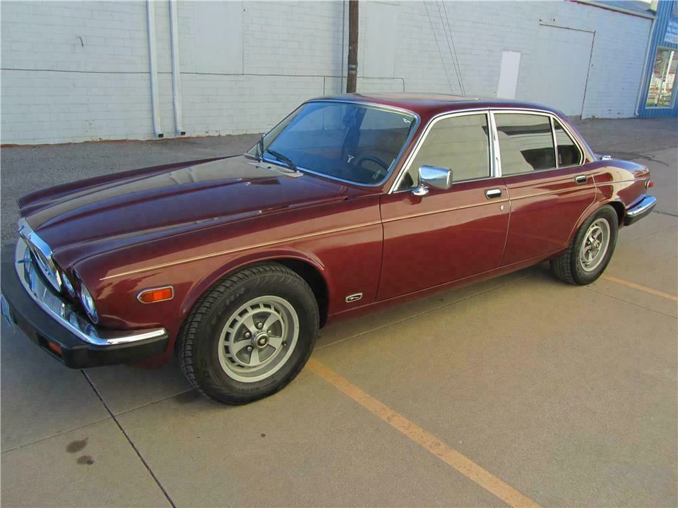 1983 Jaguar XJ Series 3 - Image 2 of 4