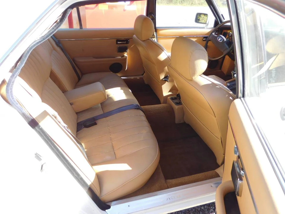 1983 Jaguar XJ Series 3 - Image 3 of 8
