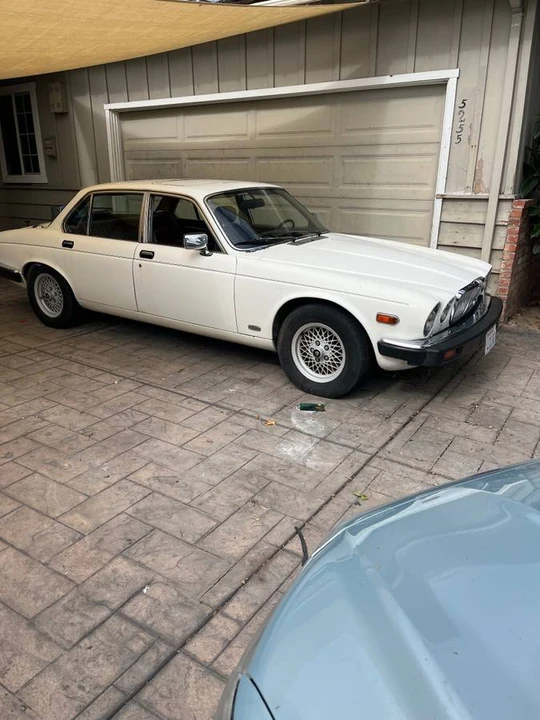 1983 Jaguar XJ Series 3 - Image 2 of 9