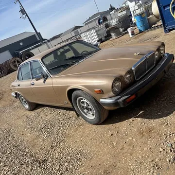 1983 Jaguar Vanden Plas