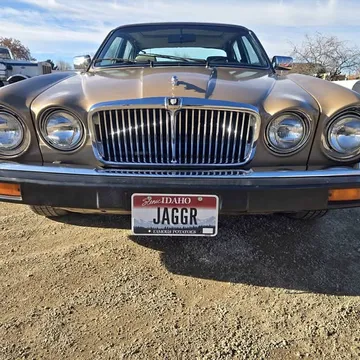 1983 Jaguar XJ Vanden Plas Sedan 4D