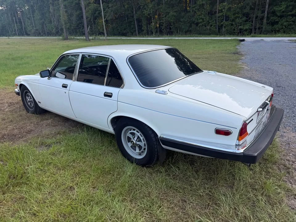 1983 Jaguar XJ Series 3 - Image 4 of 18