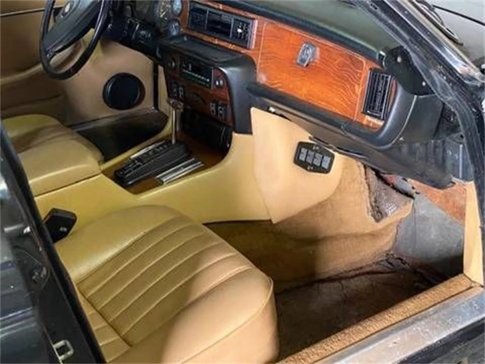 1983 Jaguar XJ Series 3 - Image 6 of 25