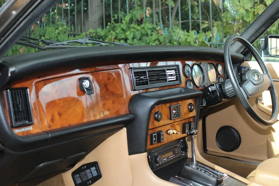 1983 Jaguar XJ Series 3 - Image 8 of 30