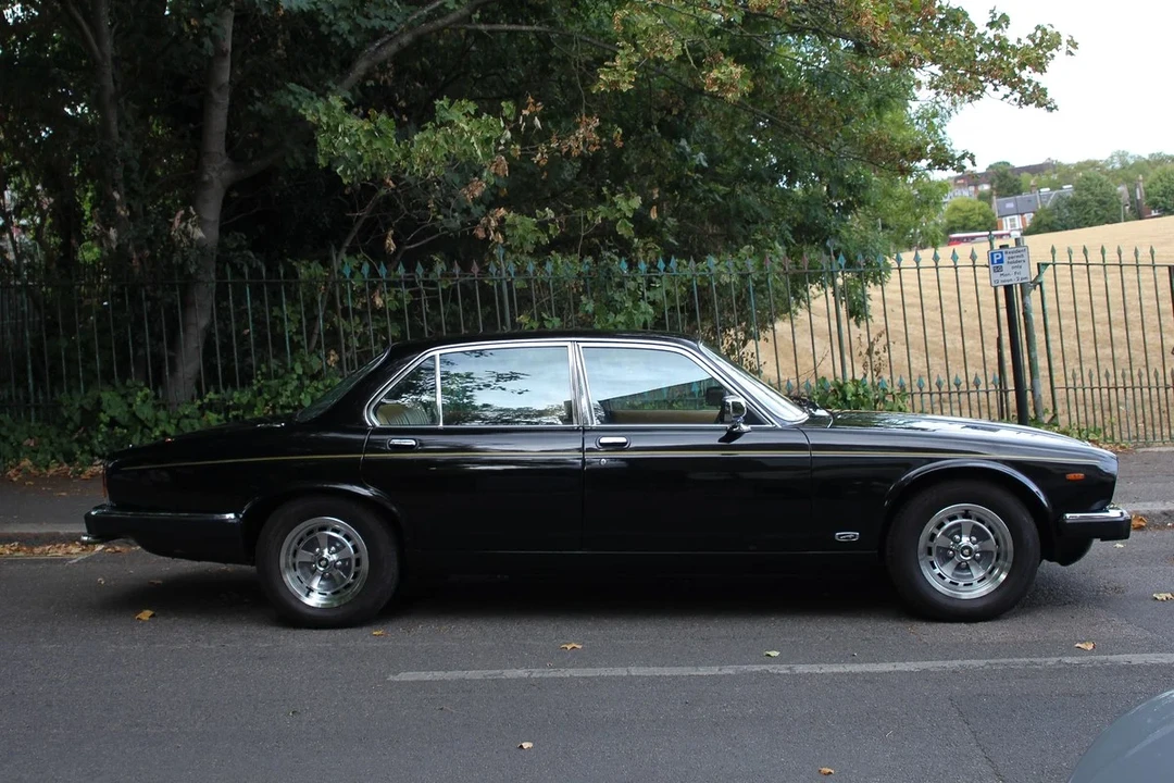 1983 Jaguar XJ Series 3 - Image 4 of 30