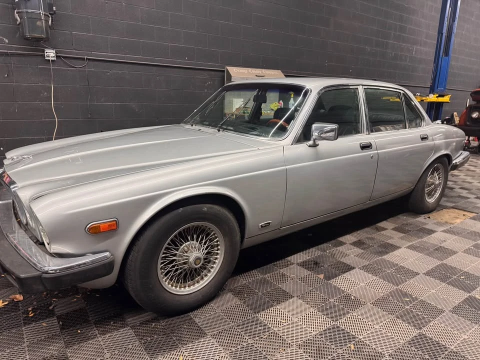 1983 Jaguar XJ Series 3 - Image 3 of 15