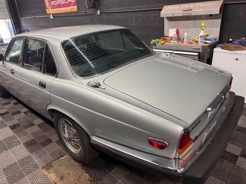 1983 Jaguar XJ Series 3 - Image 8 of 15