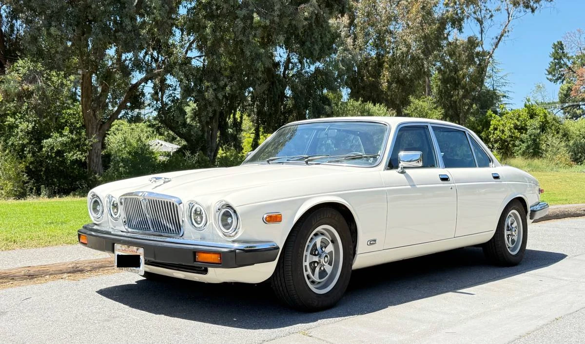 1983 Jaguar XJ Series 3 - Image 2 of 6
