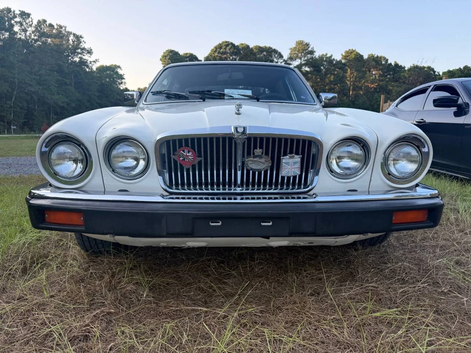 1983 Jaguar XJ Series 3 - Image 2 of 20