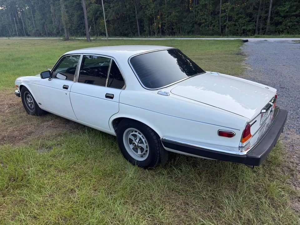 1983 Jaguar XJ Series 3 - Image 5 of 20